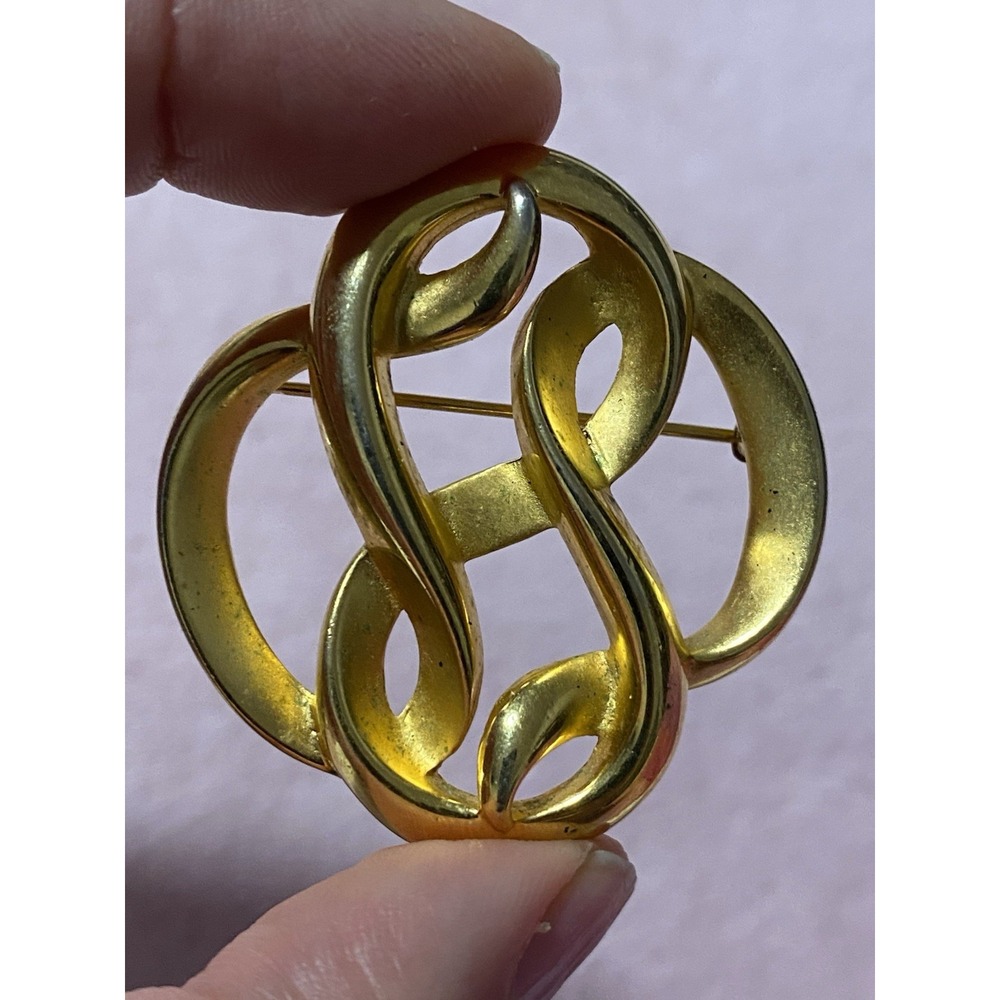 Celtic Knot Signed P.E.P. Vintage 1970's Gold Brooch Designed By Erwin Pearl